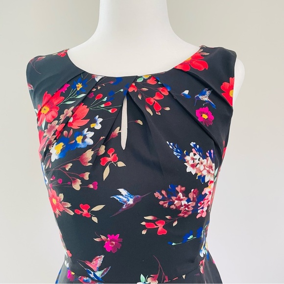 Express Black Multicolored Floral  Dress HummingBird Keyhole 2 Sleeveless Skater - Picture 3 of 13